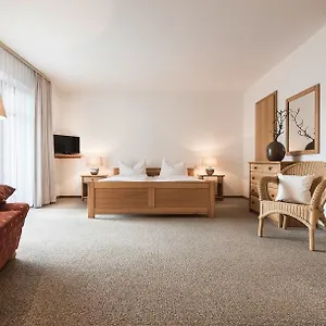 https://landhotel-rosenberger-wegscheid.com-bavaria.com