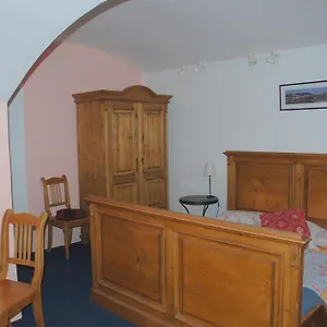 https://pension-atelier-12.praguehotelsweb.com